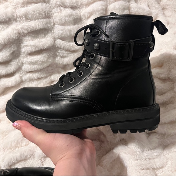 Chunky black boots - Picture 6 of 10